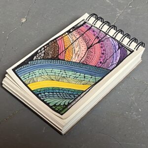 Dessin d'échauffement aux feutres de couleurs - lignes et motifs - Dessin inspiré de la méthode DessineZEN©